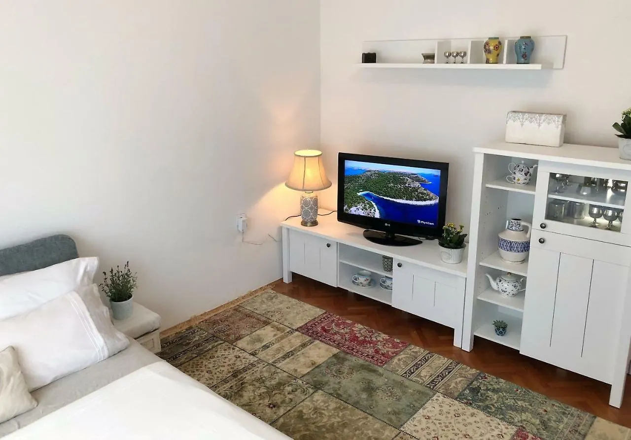 Apartment Ilija Zara 0*,  Croazia